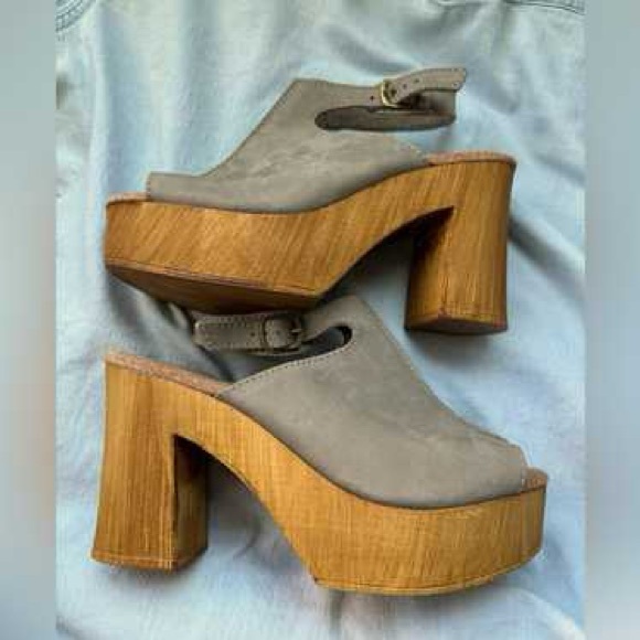 Sbicca Women's Mika Sandal - Picture 2 of 8